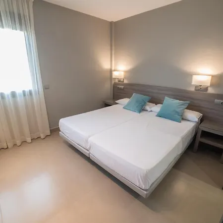 Miguel Sanchez Apartahotel *